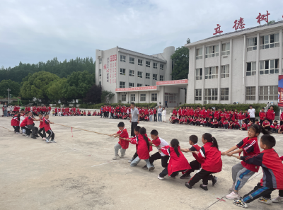 化龙学校：绳系同心结  聚力绽芳华