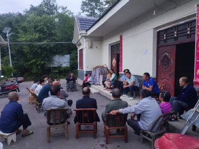 房县野人谷镇：多维施策筑牢非法金融“安全屏障”