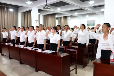 白鹤镇：党建领航学榜样 聚力赋能促实干