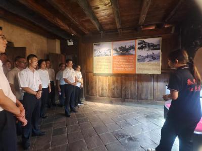 追寻红色足迹 汲取奋进力量 ——县发改局开展“七一”红色教育活动