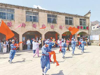 “红绿拼盘”巧绘“赤黄红”—黄冈避暑经济走出红绿融合新路径