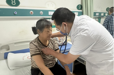 锲而不舍落实中央八项规定精神·办实事解难题 | 城区178名医疗专家下沉社区——宜昌医联体让优质医疗“飞入寻常百姓家”