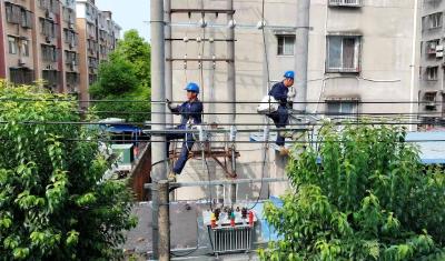 锲而不舍落实中央八项规定精神丨洪湖老旧小区电改让居民用上“放心电”