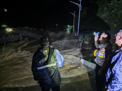 红塔镇：精准监督筑牢防汛“红色防线”