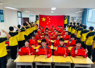房县实验中学：同心共筑中国梦 赤诚礼赞献中华