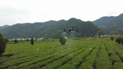 房县：拓展服务领域 发展低空经济
