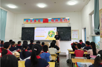 房县红塔镇谢湾小学开展“食刻守护 安全相伴”系列主题活动