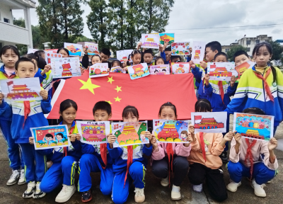 军店镇月明小学：童心有“画”对党说  妙笔“绘”聚庆诞辰