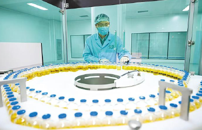 高铁飞驰中奔涌中国活力