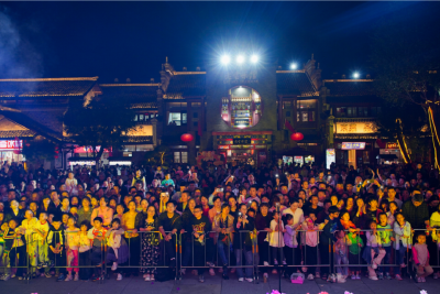 国庆八天乐·活力有我丨一键穿越古今！湖北文旅解锁“科技+文化”新玩法