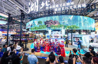 瑰丽厚重中激荡中国文脉