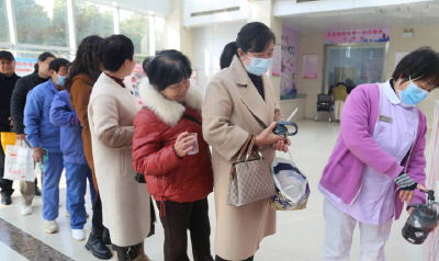 房县妇幼保健院：免费发放中药汤剂 筑牢群众健康防线