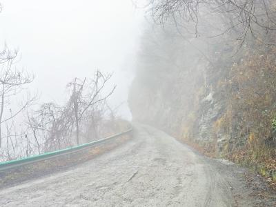 房县塘埂村：自发筹资降“垭子”共筑平安回乡路