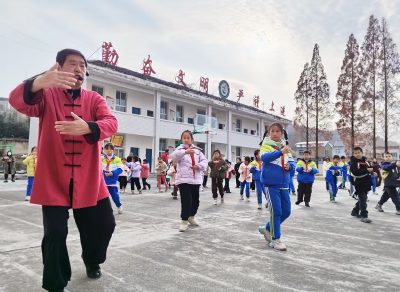 军店镇月明小学：校园兴起太极热 文化浸润助成长