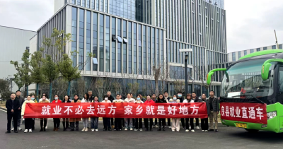 从“战场”到“职场”  房县人社局精准服务助力退役军人顺利就业