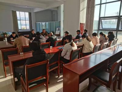 房县工业园区管委会：规范道路管理 护航园区发展