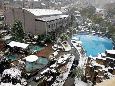 速来房县解锁38℃+的冬天