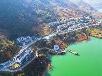 堵河绕姚坪，山水自成画。