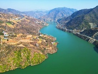 堵河绕姚坪，山水自成画。