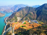 堵河绕姚坪，山水自成画。