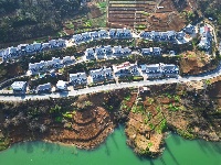 堵河绕姚坪，山水自成画。