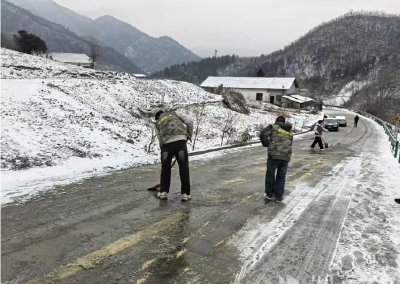 上龛乡：以雪为令、闻雪而动 筑牢安全防线