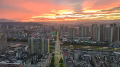 房县县委党校举办大学生实习座谈会