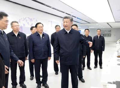 一步一个脚印，奔赴总书记的期盼