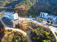 堵河绕姚坪，山水自成画。