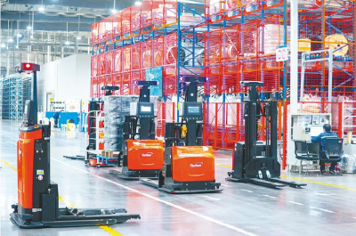 锚定支点不动摇 加力奋进齐心干