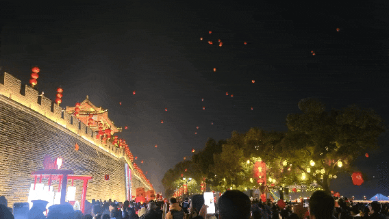 热气腾腾的中国年｜“感谢这些美好生活的创造者、守护者”