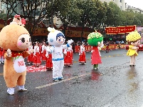 火龙翻飞闹元宵 非遗民俗祈丰年