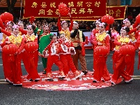 火龙翻飞闹元宵 非遗民俗祈丰年