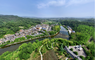 “空心村”缘何成为返乡创业特色街区