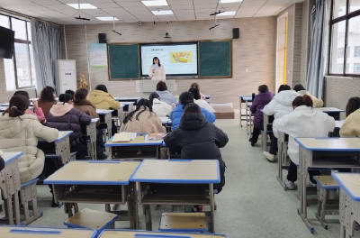 房县思源实验学校：骨干引领促成长 深耕课堂提质量