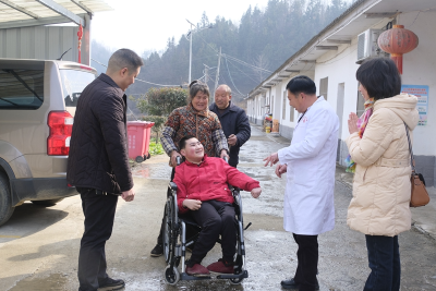 县残联：精准帮扶暖残民 实干实绩践初心