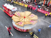 火龙翻飞闹元宵 非遗民俗祈丰年