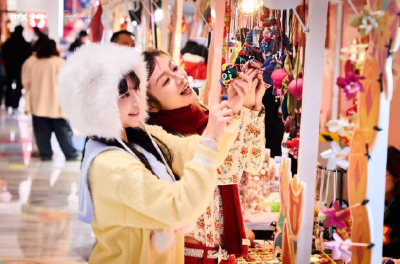 搜索量暴增300%！主题市集如何解锁“流量密码”