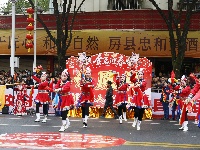 火龙翻飞闹元宵 非遗民俗祈丰年