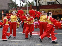 火龙翻飞闹元宵 非遗民俗祈丰年