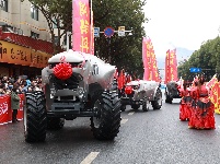 火龙翻飞闹元宵 非遗民俗祈丰年