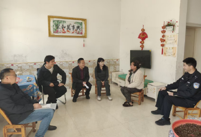 化龙堰镇：多部门联动开展特殊学生家庭走访活动