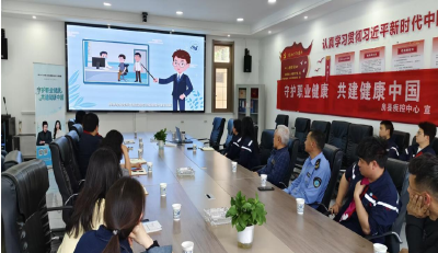 房县疾控中心开展第24个《中华人民共和国职业病防治法》宣传周活动