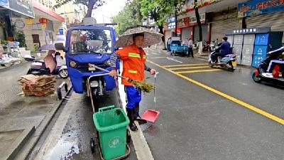 总书记的人民情怀｜“稳步增进广大职工和劳动群众福祉”