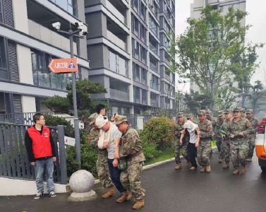 房县红十字会参与人防实操演训活动