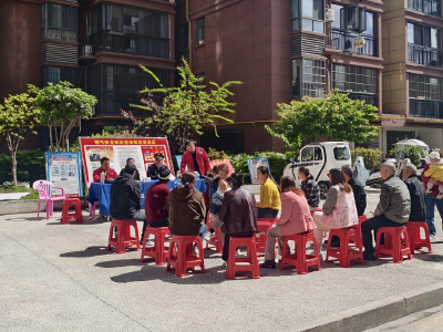 房县“城市先锋”城管志愿者服务队：从“管城”到“暖城”