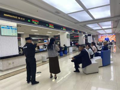 房县人社局：强化后台审批效能 跑出政务服务“加速度”