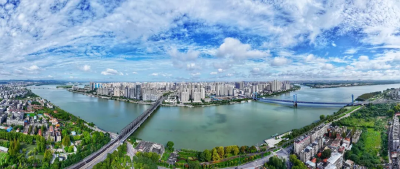 市交通运输局文春一行来房调研房五高速房县段建设工作