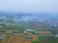 阡陌纵横，良田万顷