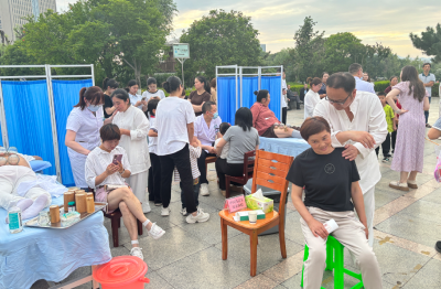 房县城关镇卫生院：岐黄夜市送健康 中医惠民暖民心